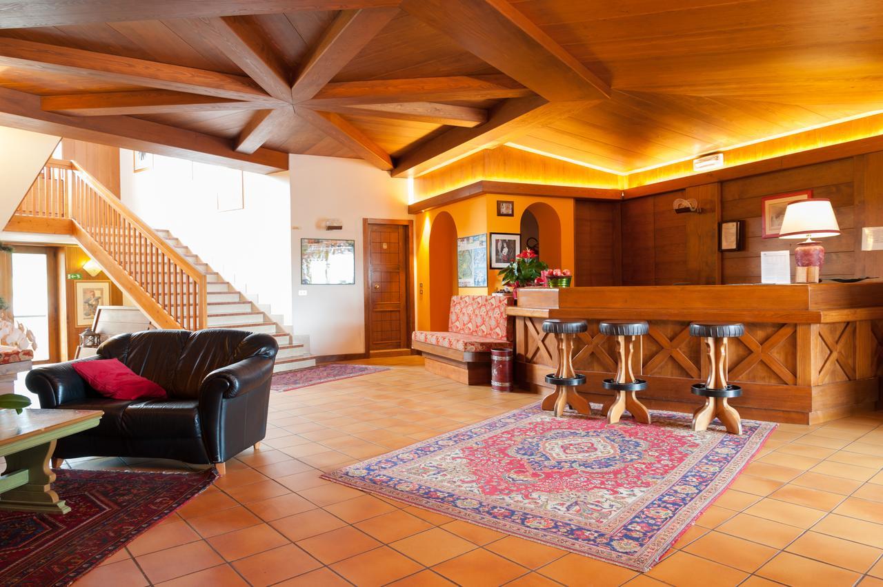 Residence Des Alpes Азиаго Экстерьер фото