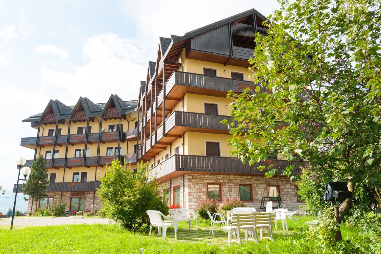 Residence Des Alpes Азиаго Экстерьер фото
